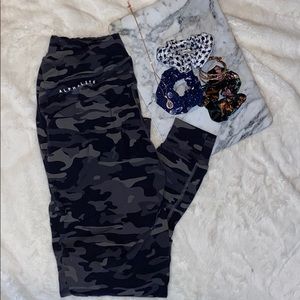 Alphalete women’s joggers